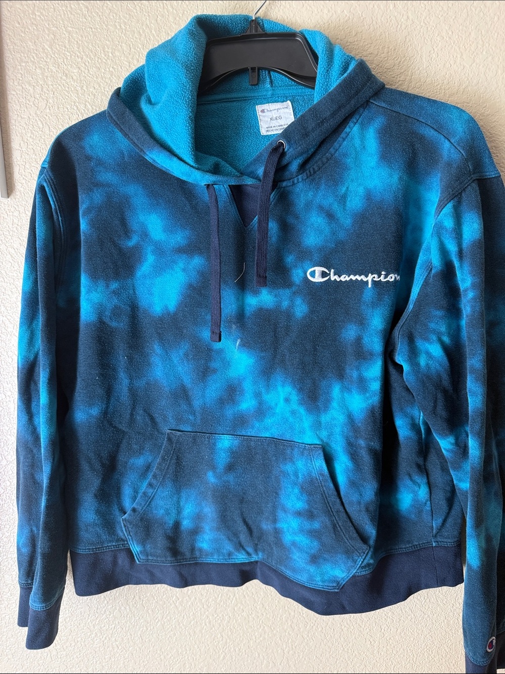 Champion Men’s Blue Tie-Dye Crewneck Hoodie